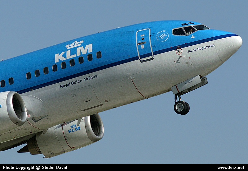 010 B737 KLM.jpg